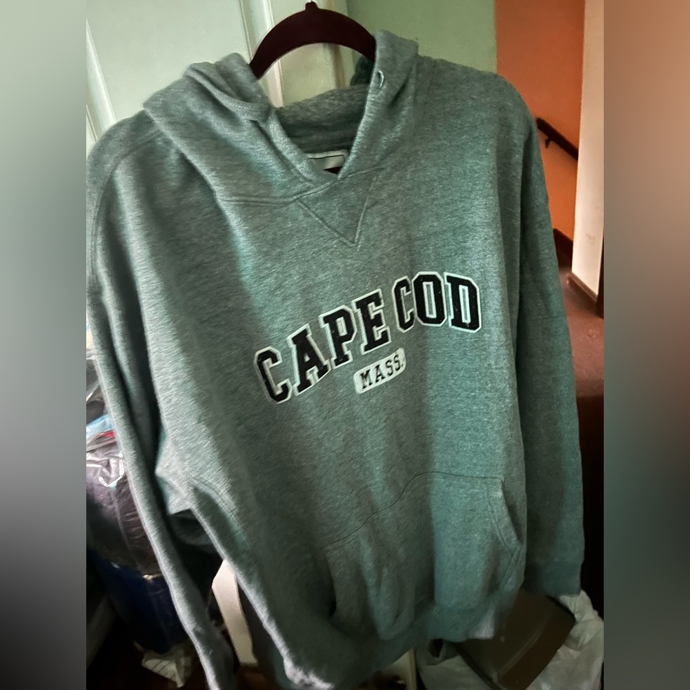 Cape cod cuffs grey sweatshirt size 2xl